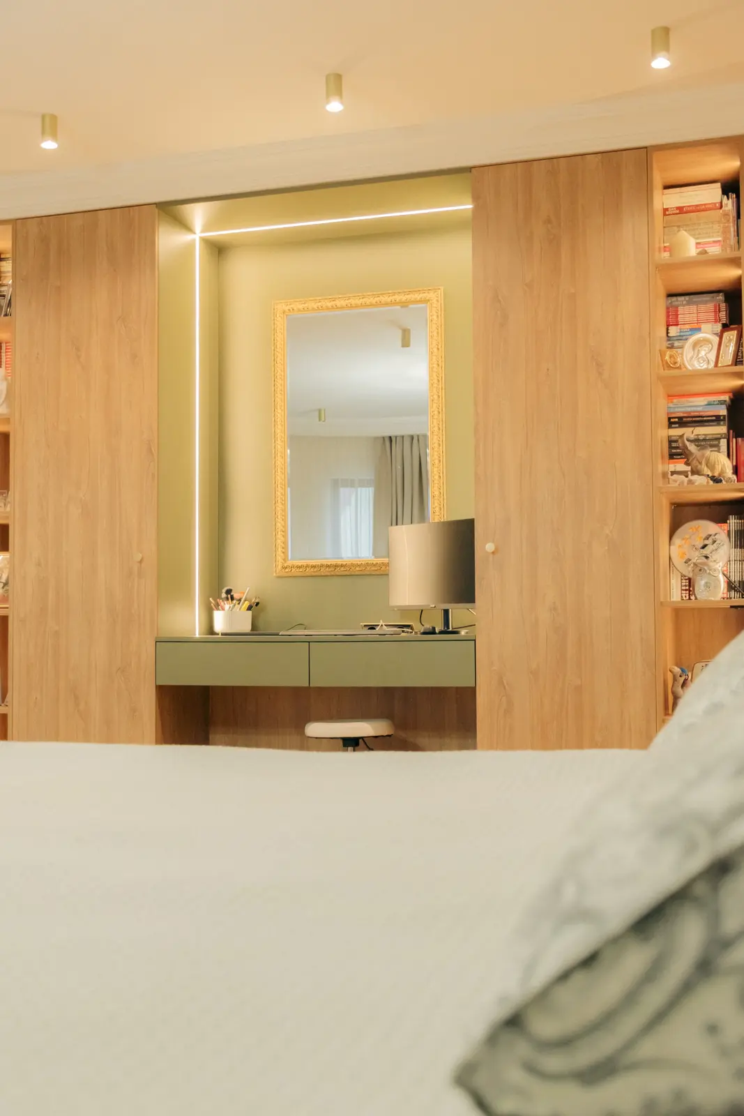 Dormitor — mobilier la comandă în Brașov | JL Custom Design
